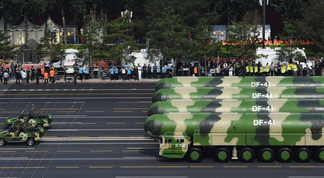 中国懵了：东风41不就是你们忽悠来的！开元棋牌网站美国新洲际导弹突然喊停！(图2)